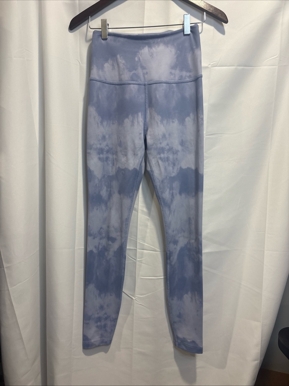 Beyond Yoga Women's Tie-Dye High-Rise Leggings - Light Blue & White